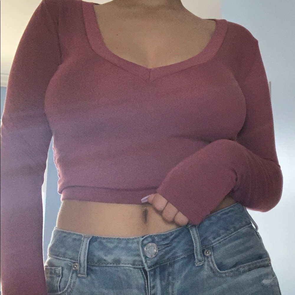 Long sleeve v-neck top 🍉